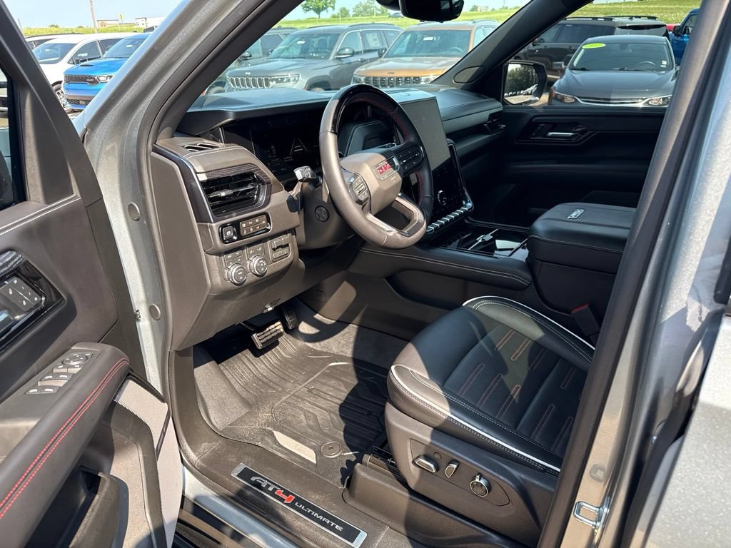 Used 2026 GMC Yukon AT4 Ultimate AWD/4WD image 30