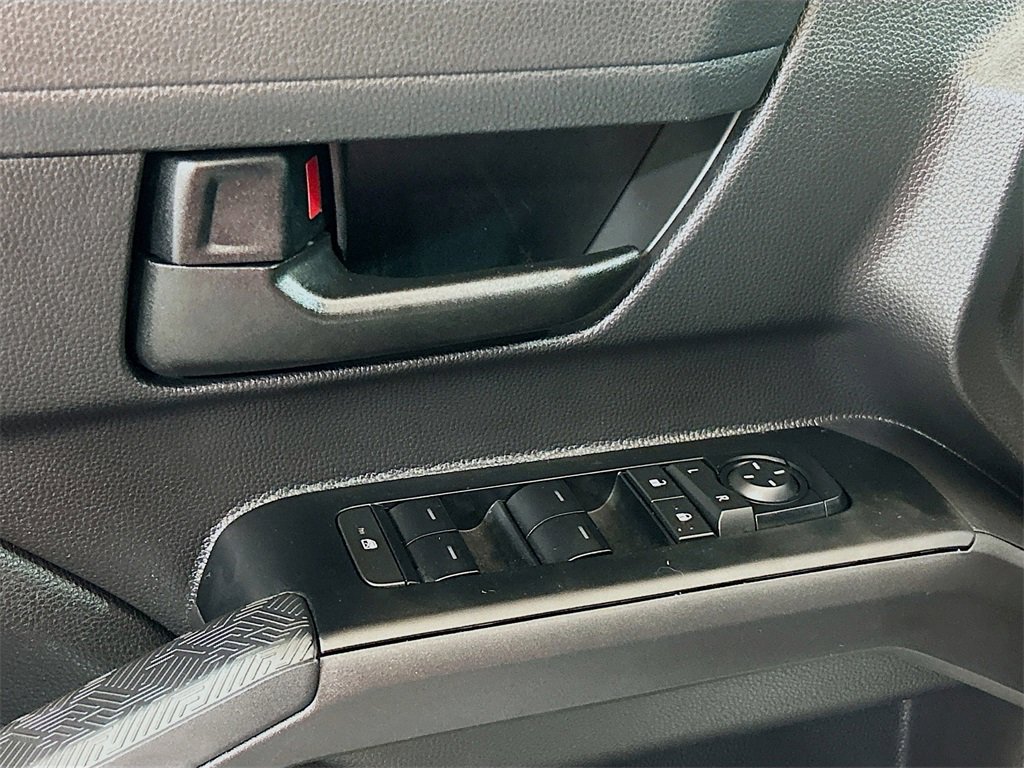 Used 2025 Toyota Tacoma SR image 15