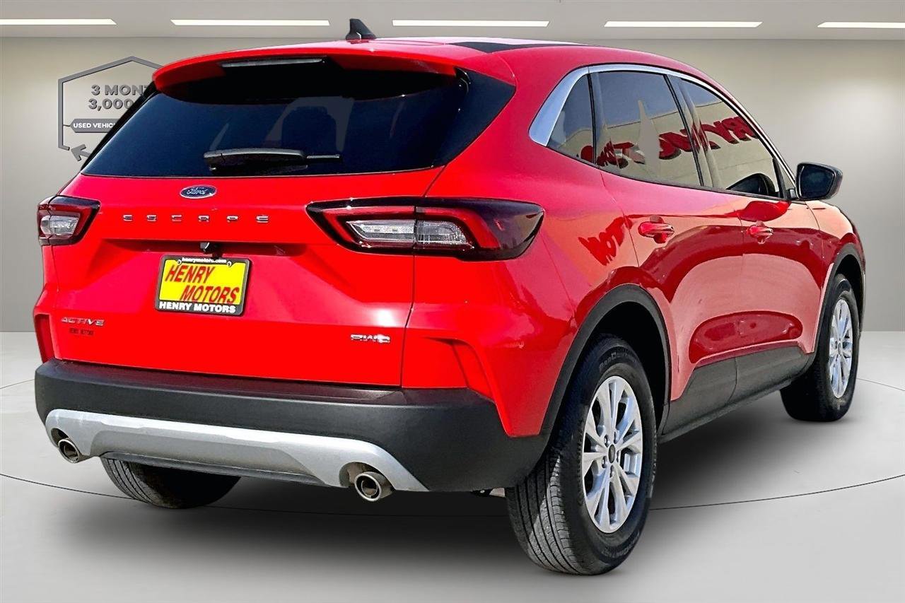 Used 2024 Ford Escape Active image 7