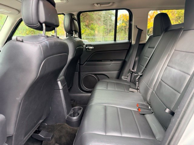 Used 2015 Jeep Patriot High Altitude AWD/4WD image 21