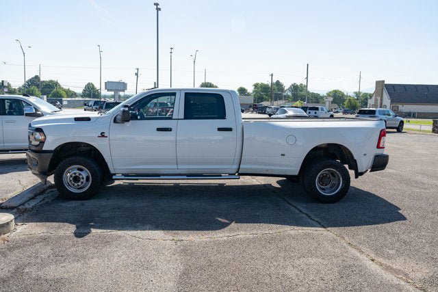 Used 2024 RAM 3500 Tradesman AWD/4WD image 2