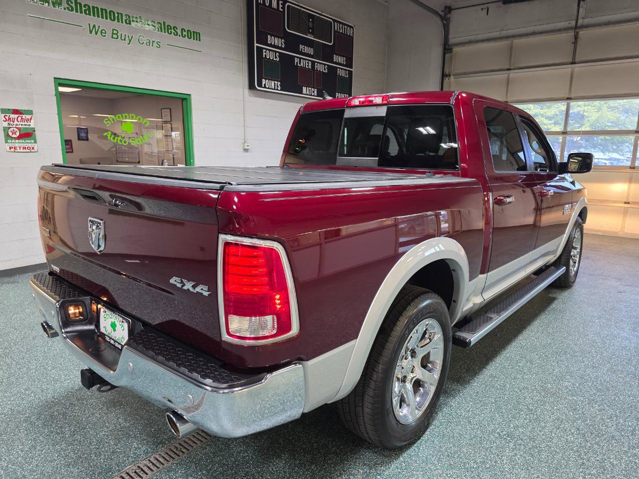 Used 2016 RAM 1500 Laramie w/ Convenience Group image 6