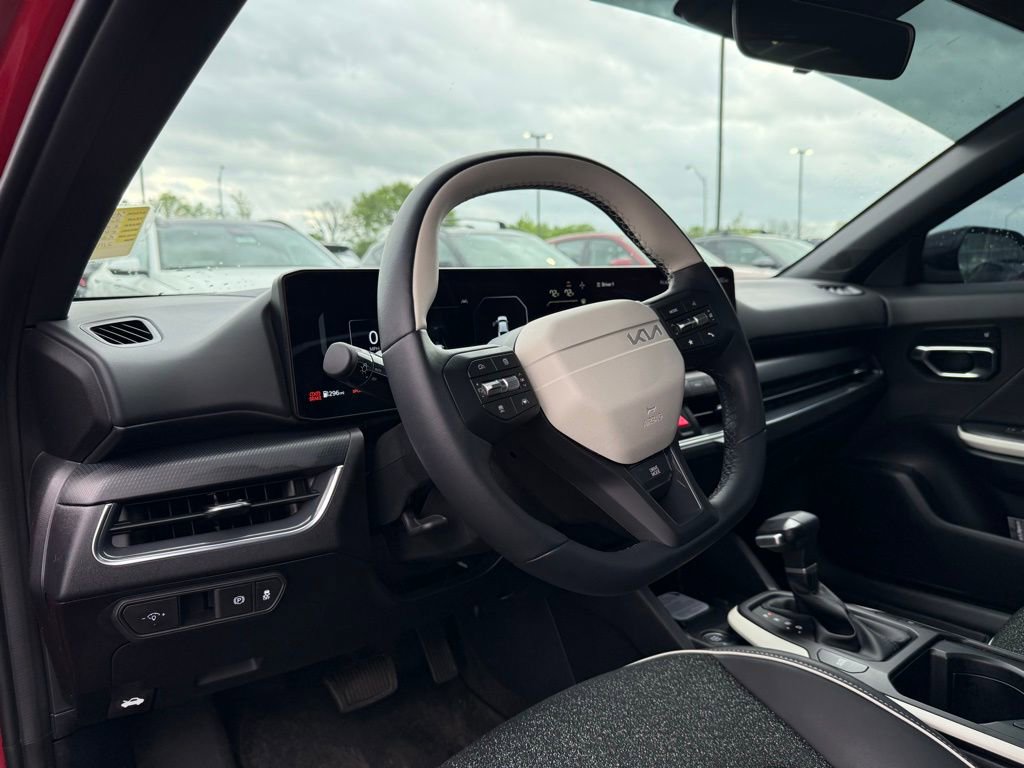 Used 2025 Kia K4 GT-Line w/ GT-Line Sunroof Package image 10