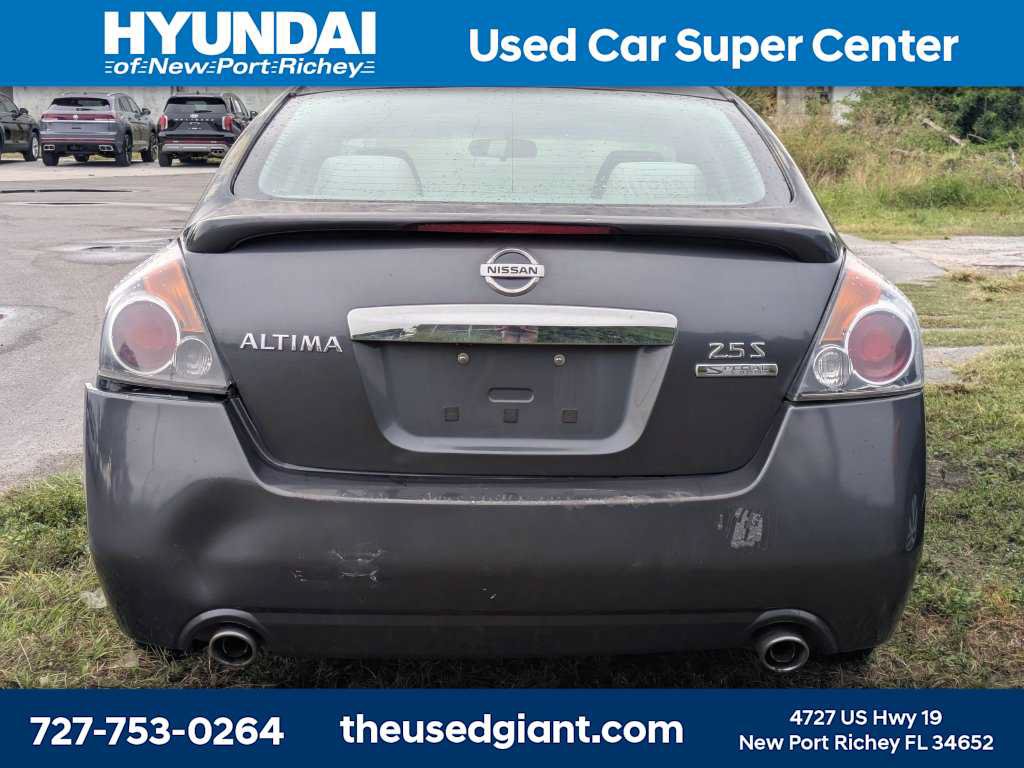 Used 2011 Nissan Altima 2.5 S w/ Special Edition Pkg FWD image 4