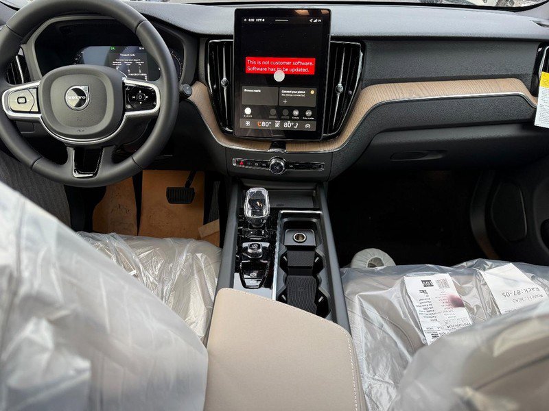 New 2026 Volvo XC60 B5 Plus w/ Climate Package image 6
