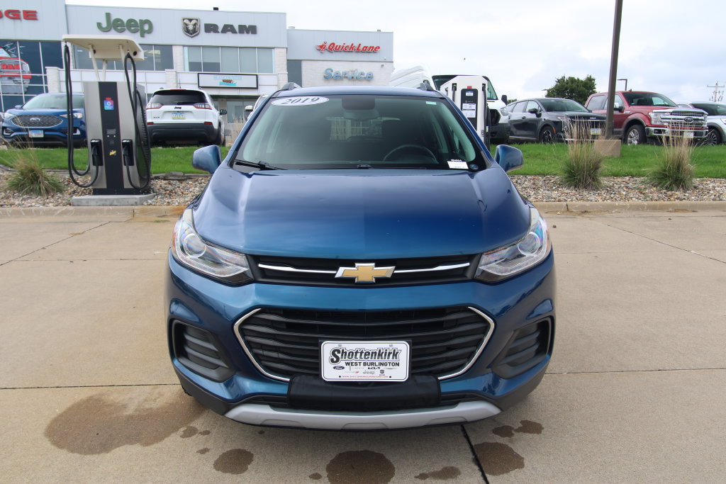 Used 2019 Chevrolet Trax LT AWD/4WD image 2
