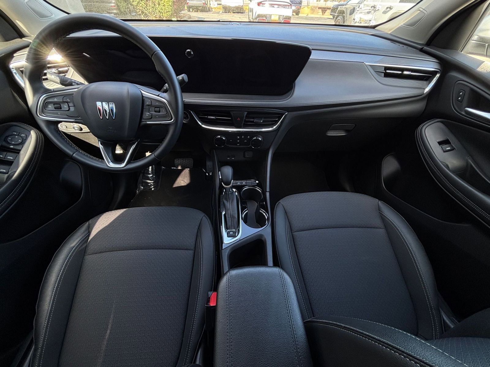 Used 2025 Buick Encore GX Preferred image 33