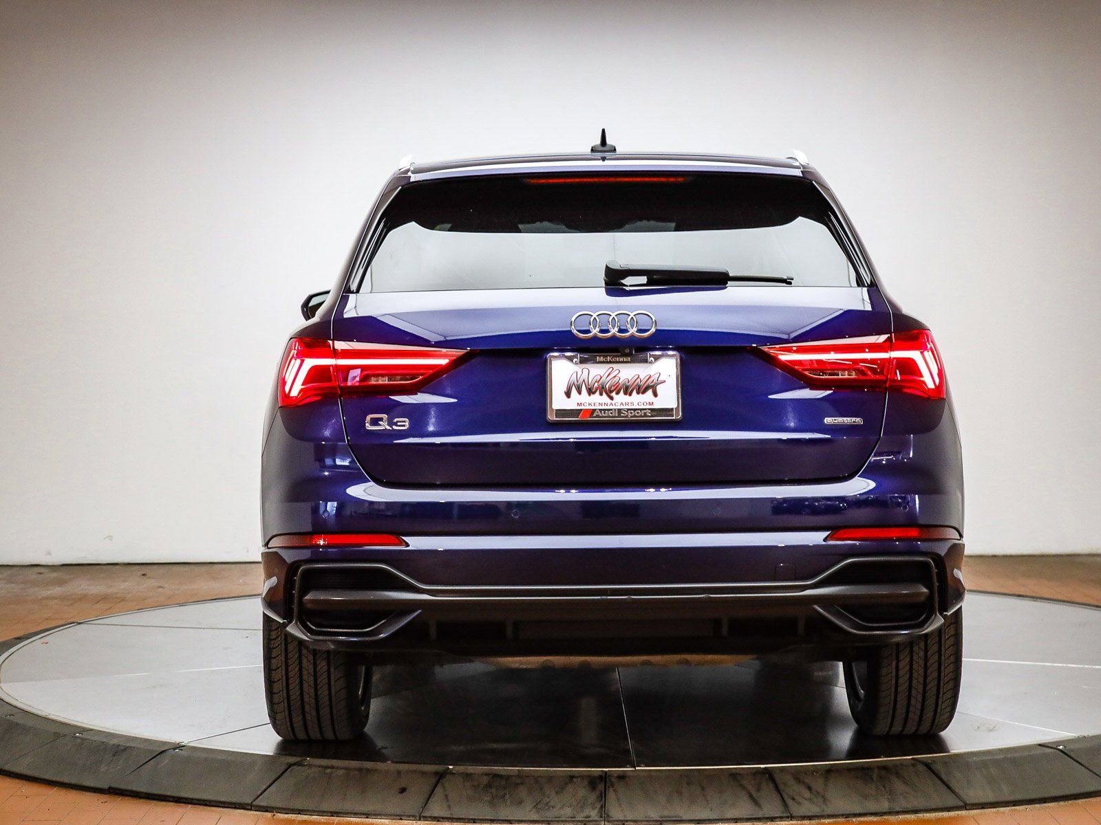 Certified 2022 Audi Q3 2.0T Premium w/ Convenience Package image 8