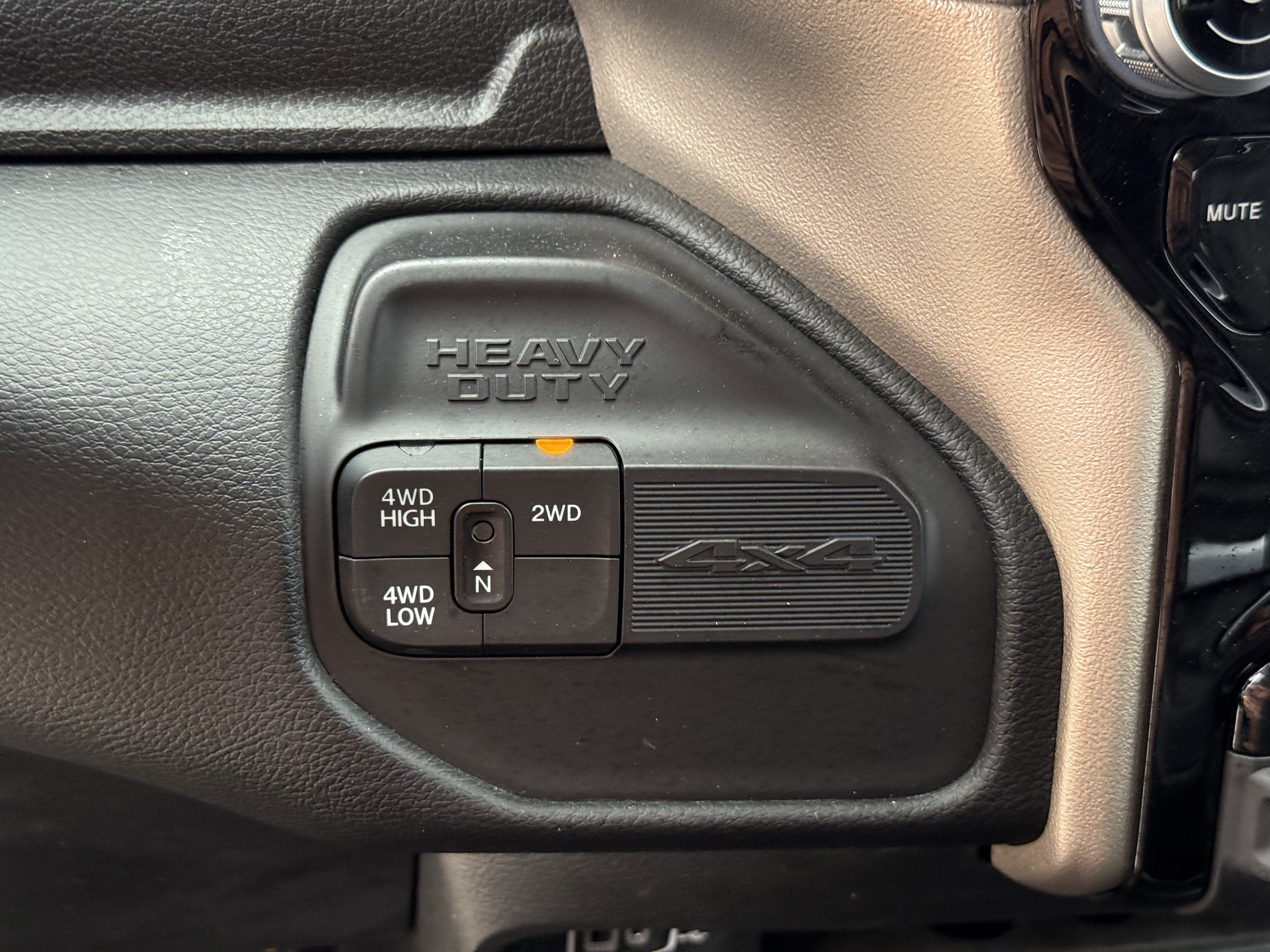 Used 2024 RAM 2500 Laramie w/ Safety Group AWD/4WD image 24