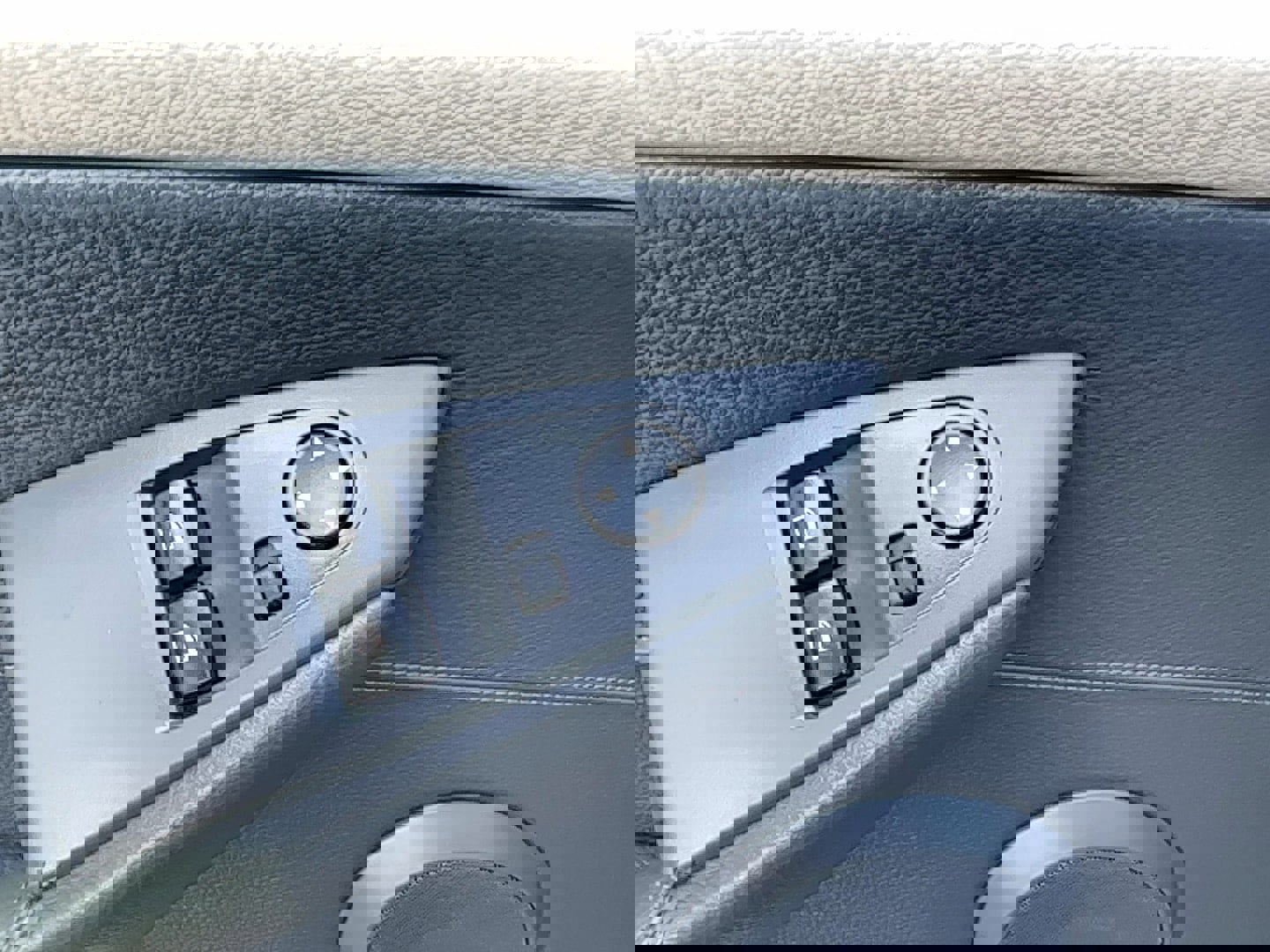 Used 2004 BMW 645Ci Coupe image 13