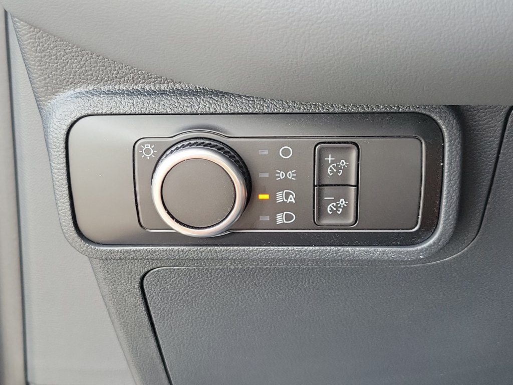 Used 2026 Ford Explorer Active RWD image 29