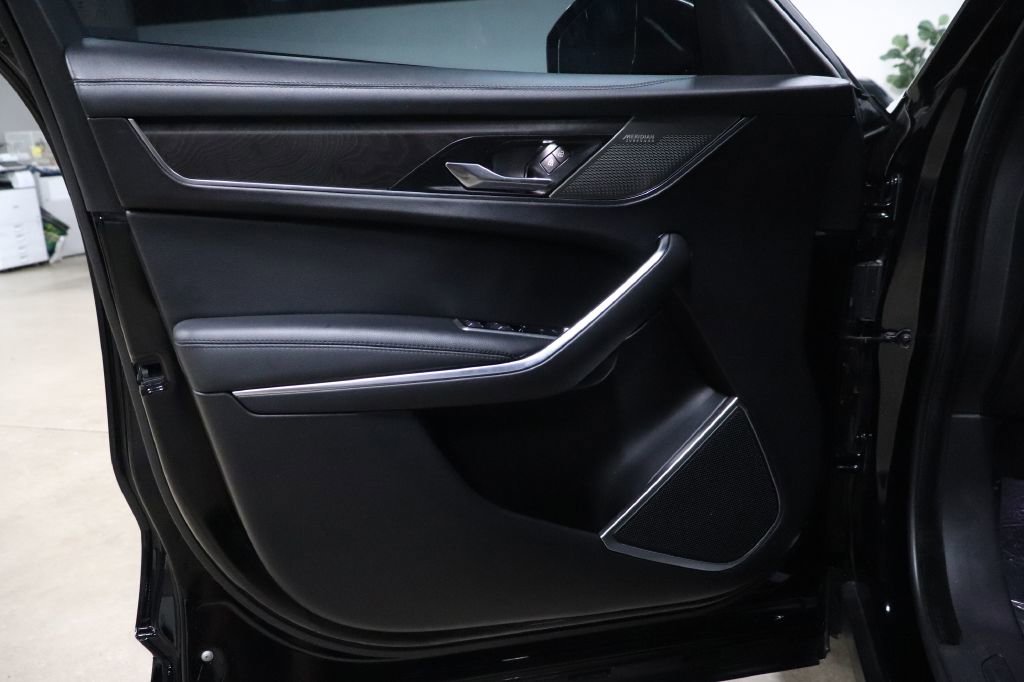 Used 2021 Jaguar F-PACE S image 9