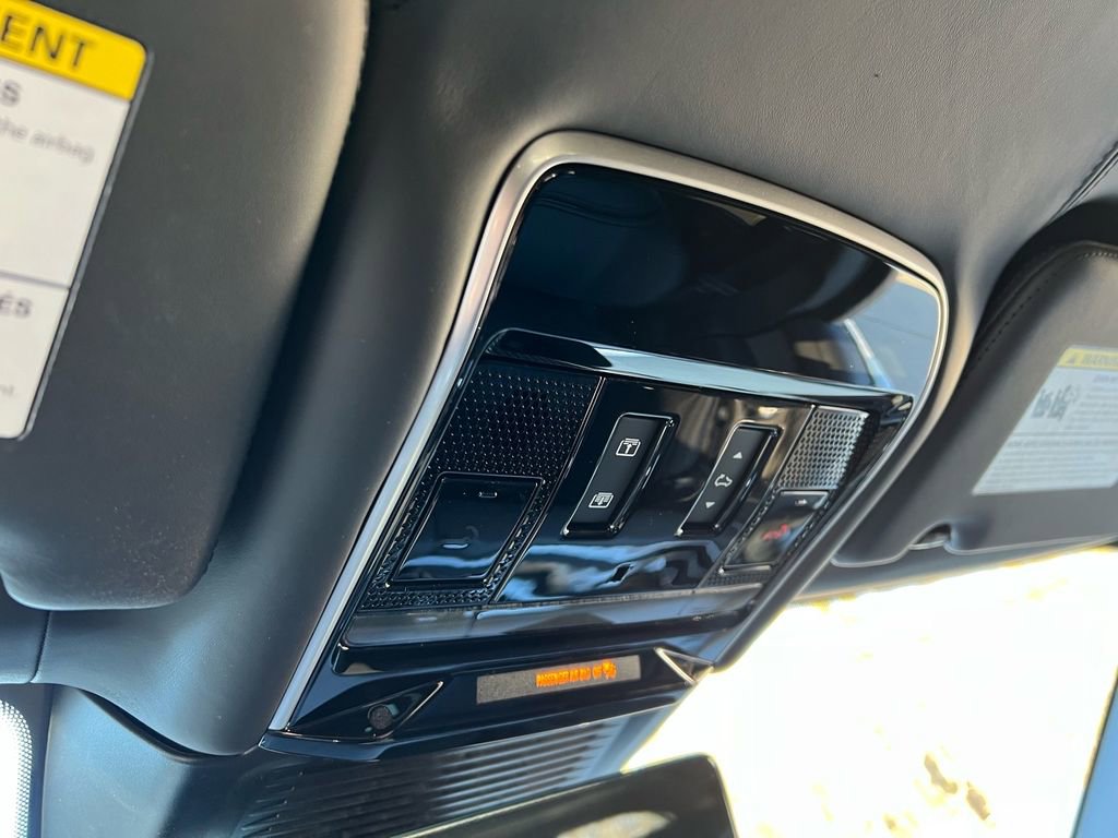 New 2026 Land Rover Range Rover SV image 20