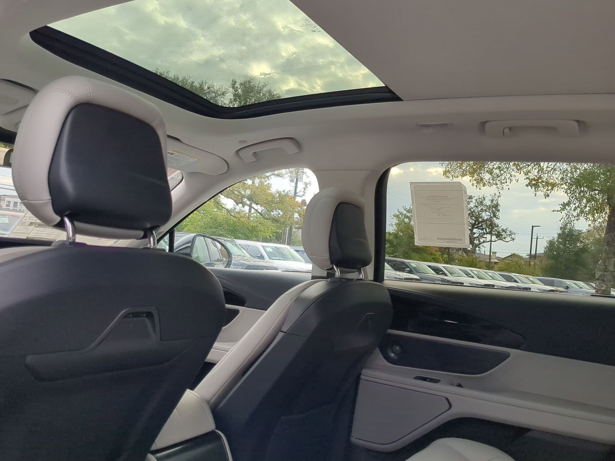 New 2026 Lincoln Nautilus Premier w/ Equipment Group 102A AWD/4WD image 21