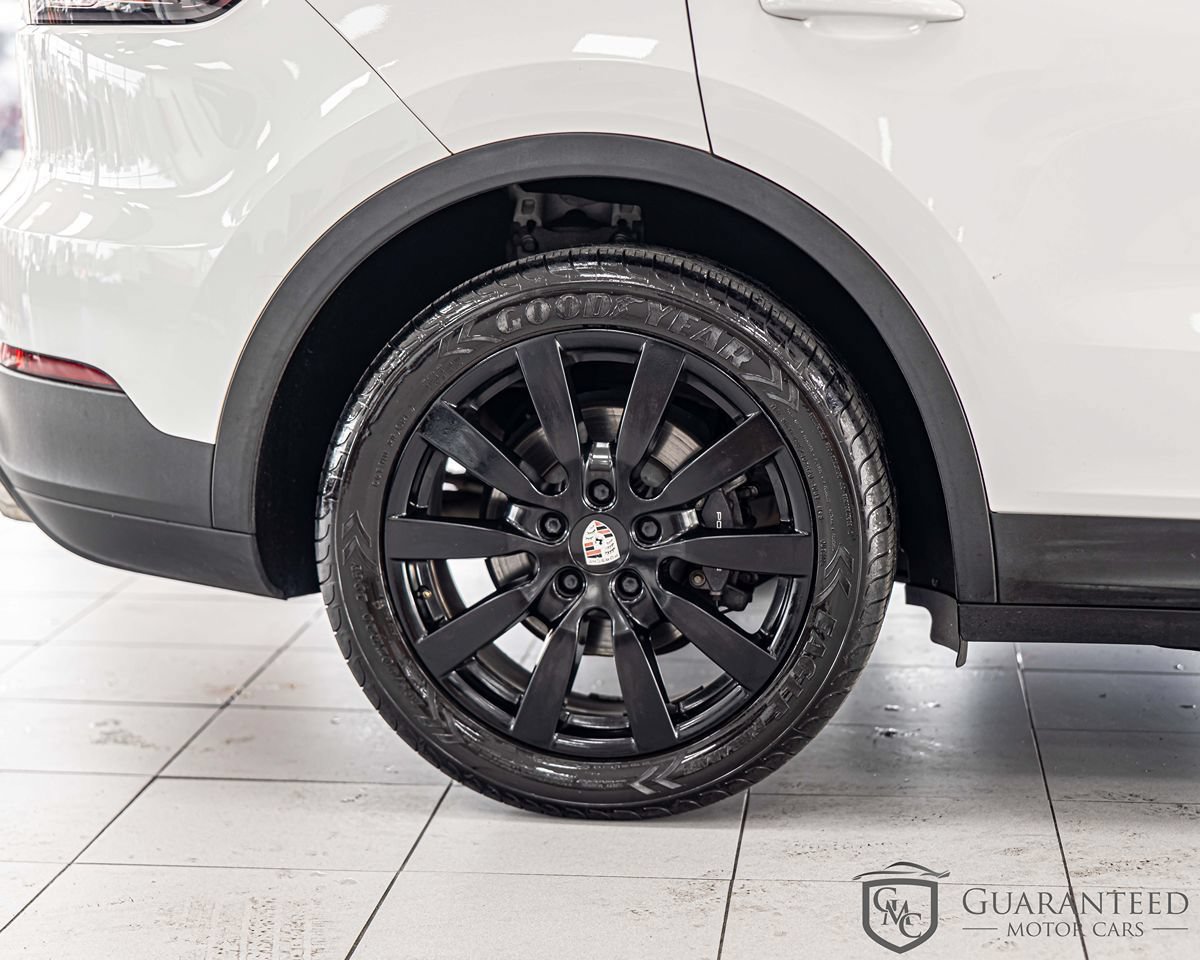 Used 2019 Porsche Cayenne AWD/4WD image 10