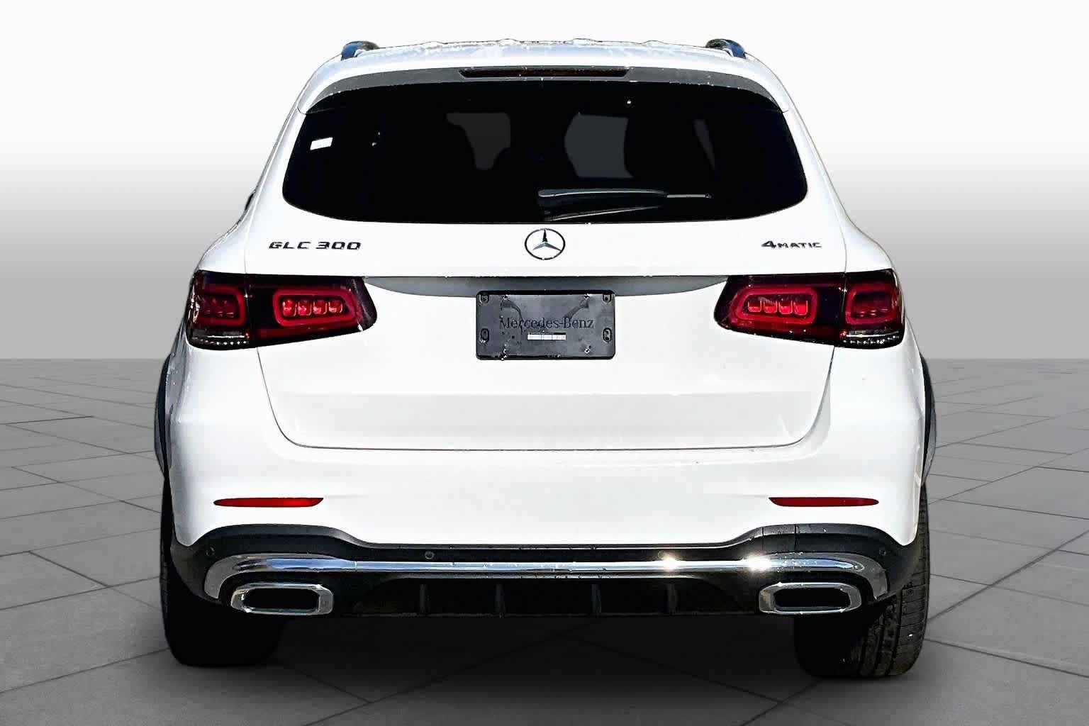 Used 2022 Mercedes-Benz GLC 300 4MATIC image 4