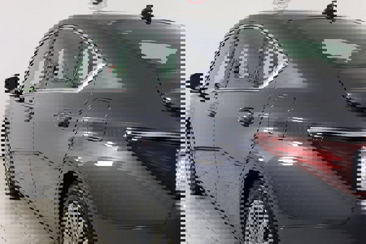 Used 2024 Lexus ES 350 Ultra Luxury w/ Accessory Package (Z2) image 48