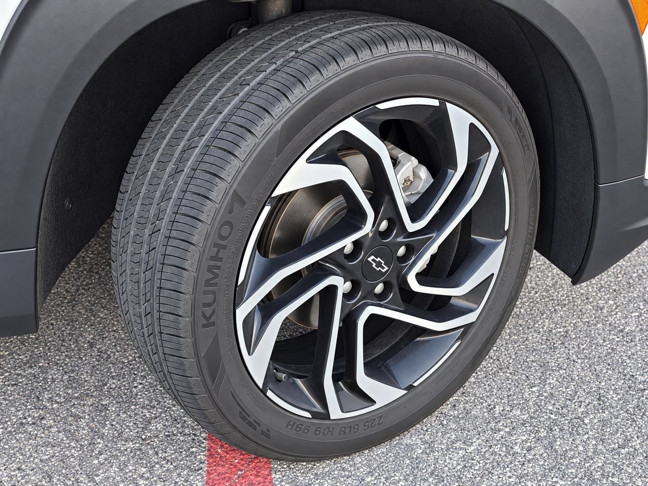 Certified 2024 Chevrolet TrailBlazer RS w/ Convenience Package AWD/4WD image 8