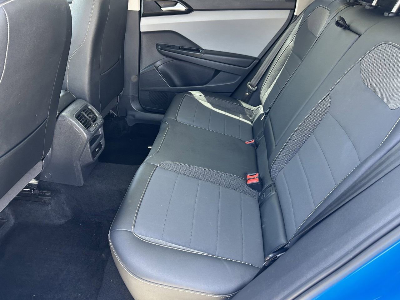 Used 2022 Volkswagen Taos SE FWD image 13