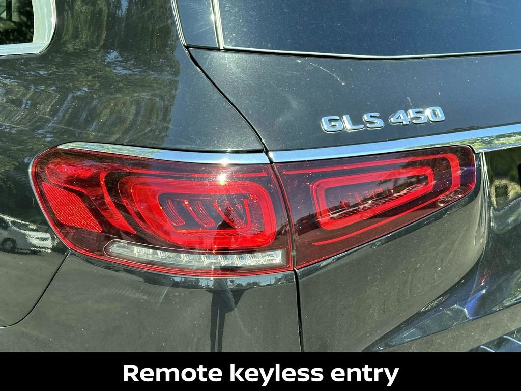 Used 2022 Mercedes-Benz GLS 450 4MATIC image 13