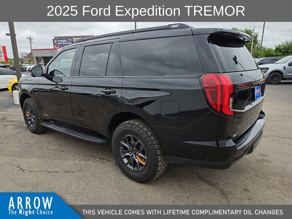 Used 2025 Ford Expedition Tremor AWD/4WD image 8