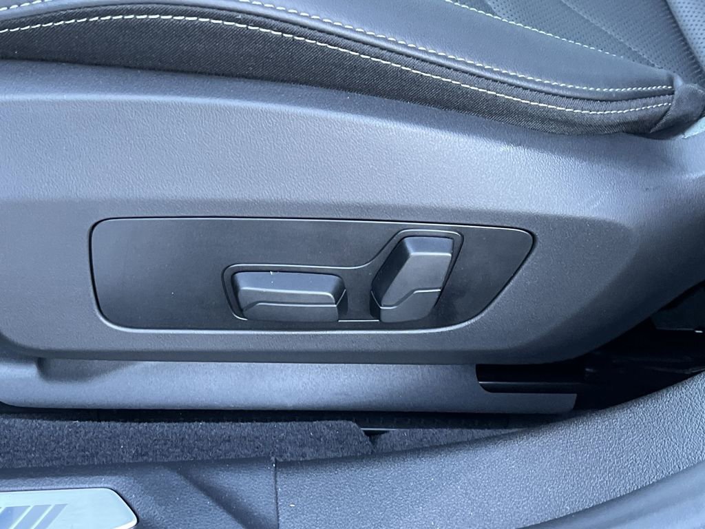 Used 2025 BMW M235i xDrive image 12