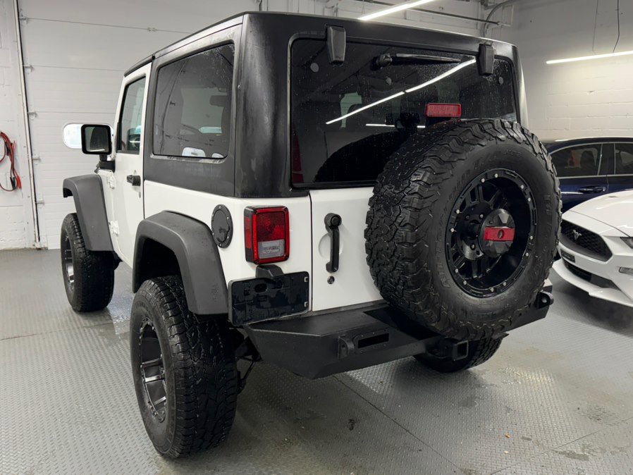 Used 2015 Jeep Wrangler Rubicon w/ Dual Top Group AWD/4WD image 10