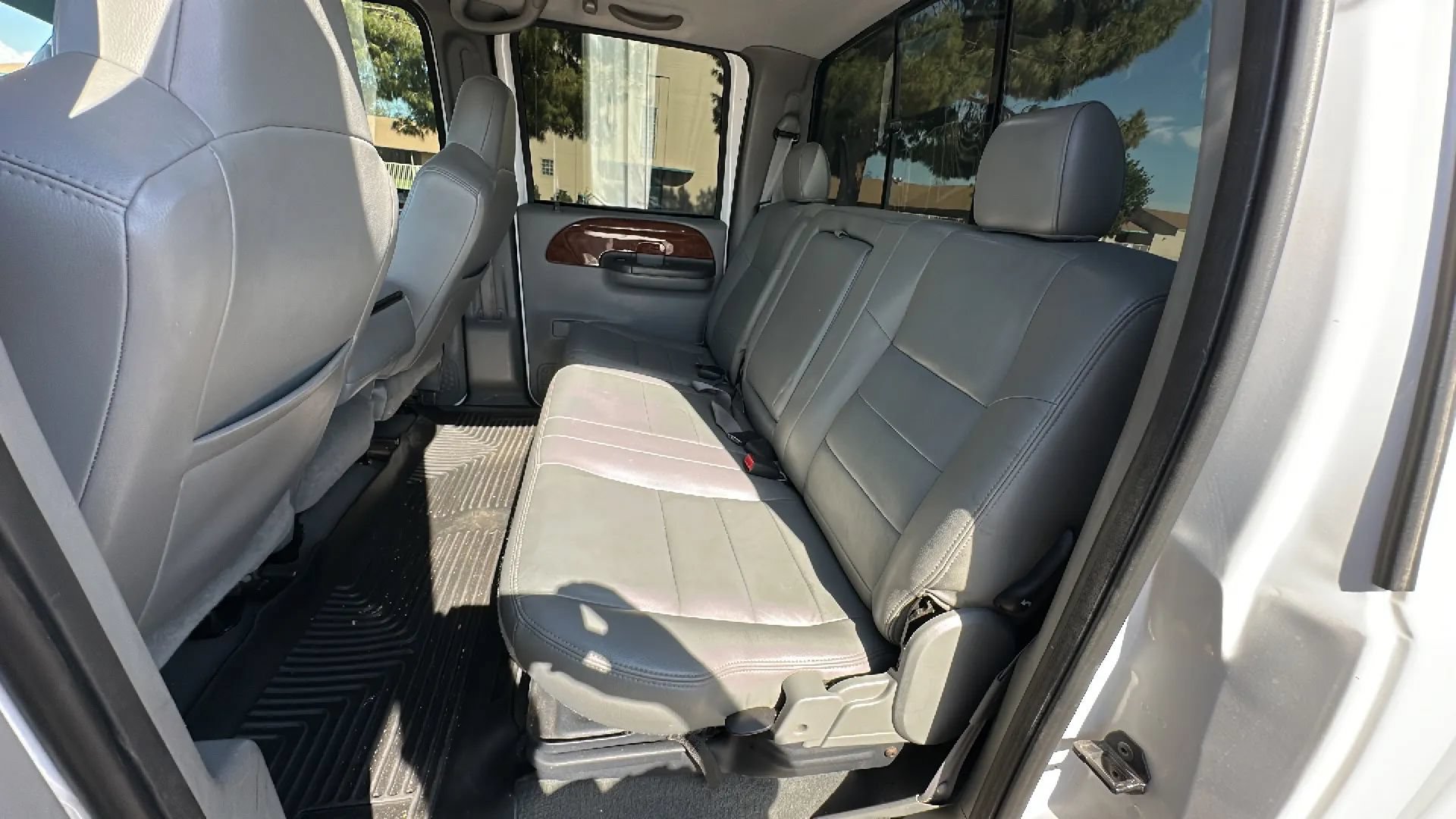 Used 2004 Ford F250 XL AWD/4WD image 13