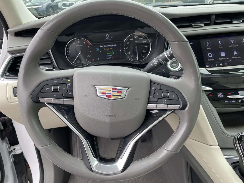 Used 2020 Cadillac XT6 Premium Luxury image 22