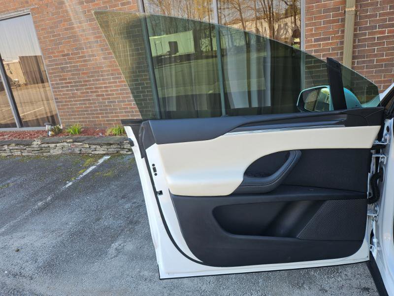 Used 2023 Tesla Model X Plaid image 34