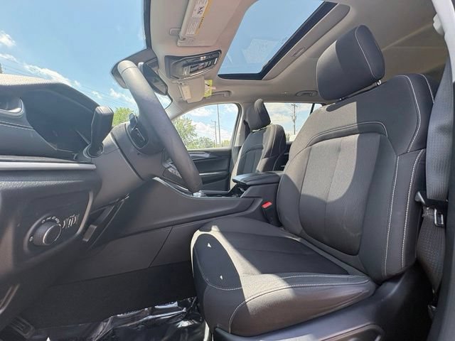 Used 2023 Jeep Grand Cherokee L Laredo w/ Luxury Tech Group I AWD/4WD image 20