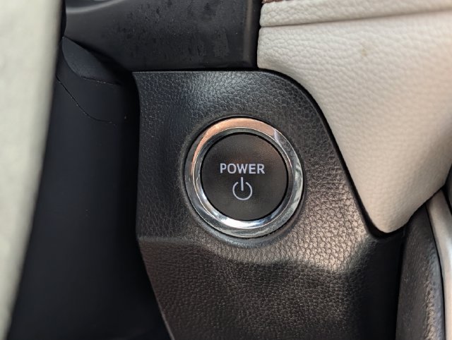 Used 2023 Toyota RAV4 XLE AWD/4WD image 19