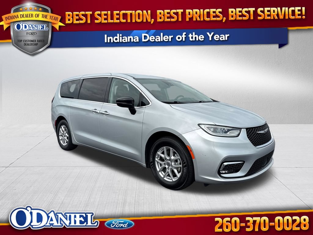 Used 2024 Chrysler Pacifica Touring-L FWD 360° Tour