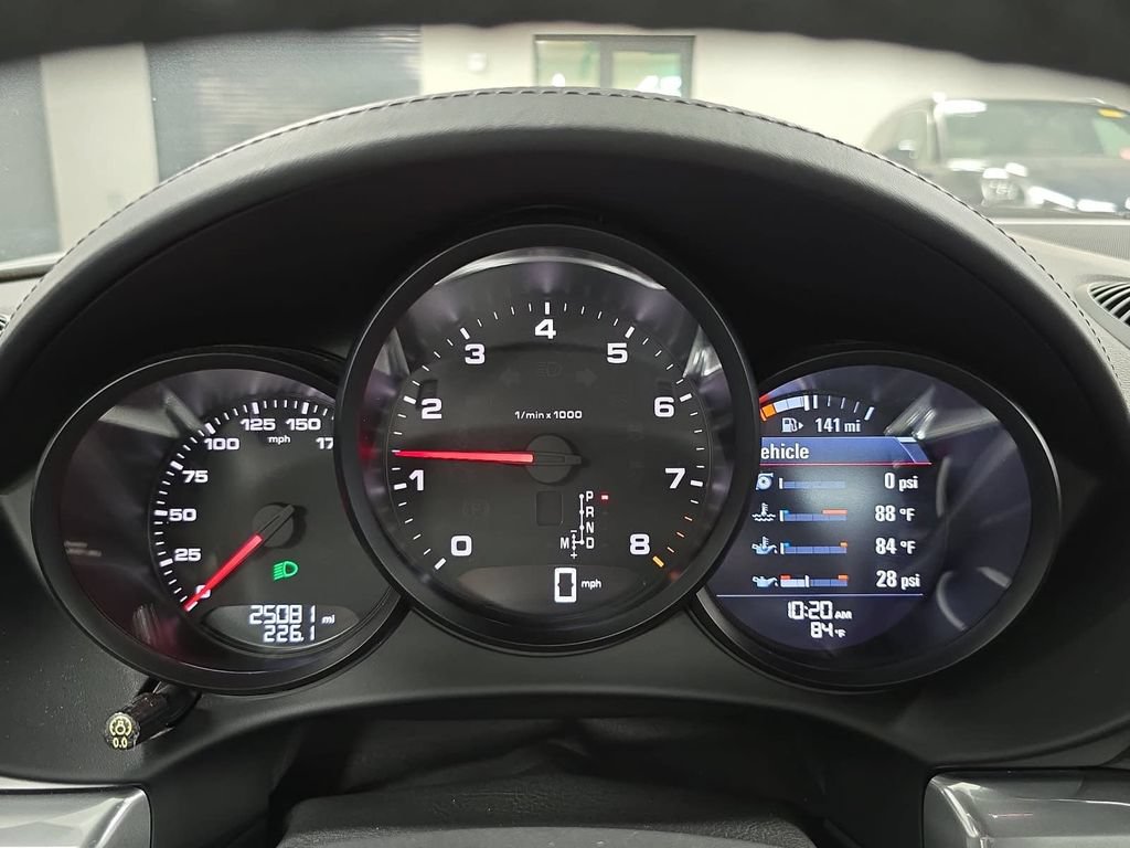 Certified 2019 Porsche 718 Boxster RWD image 6