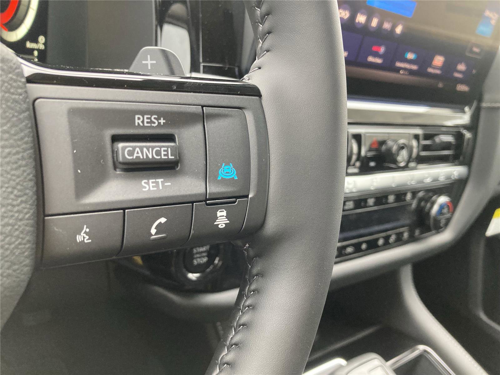 New 2026 Nissan Pathfinder SL w/ SL Premium Package image 23