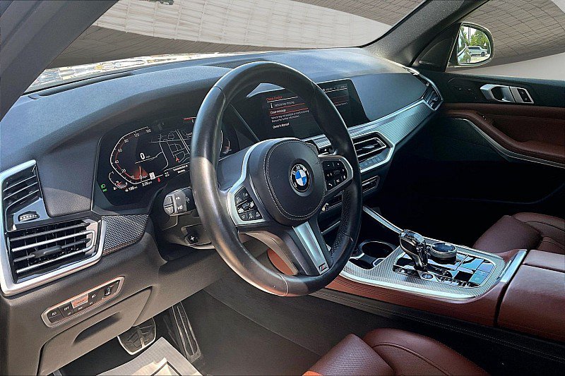 Used 2019 BMW X5 xDrive50i w/ M Sport Package AWD/4WD image 13