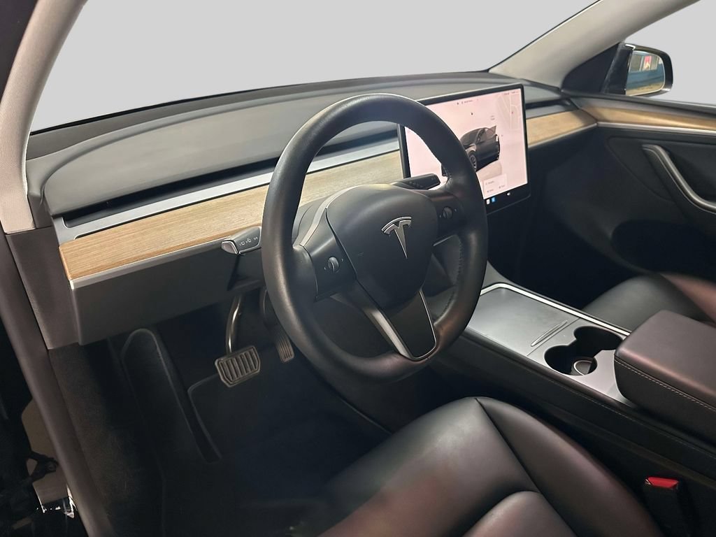 Used 2023 Tesla Model Y Long Range AWD/4WD image 21