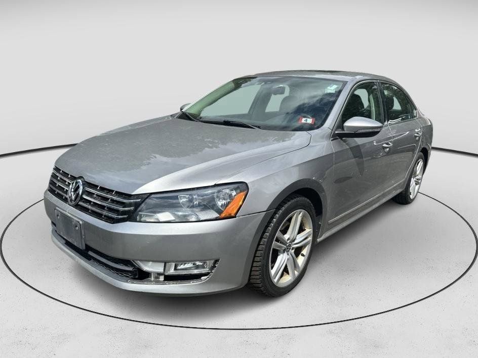 Used 2012 Volkswagen Passat TDI SEL Premium FWD image 1