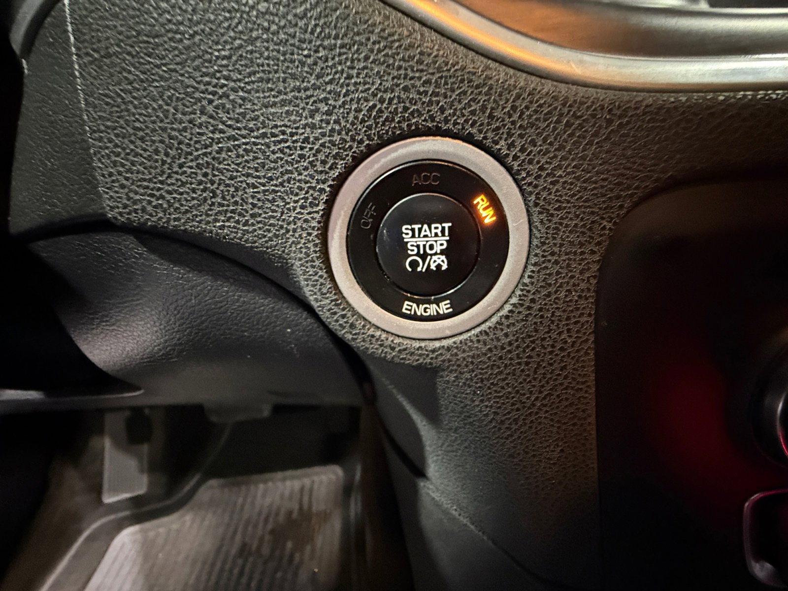 Used 2016 Dodge Charger SE image 30