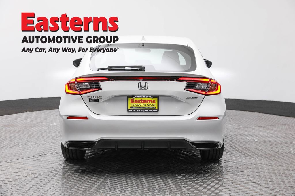 Used 2023 Honda Civic Sport image 6