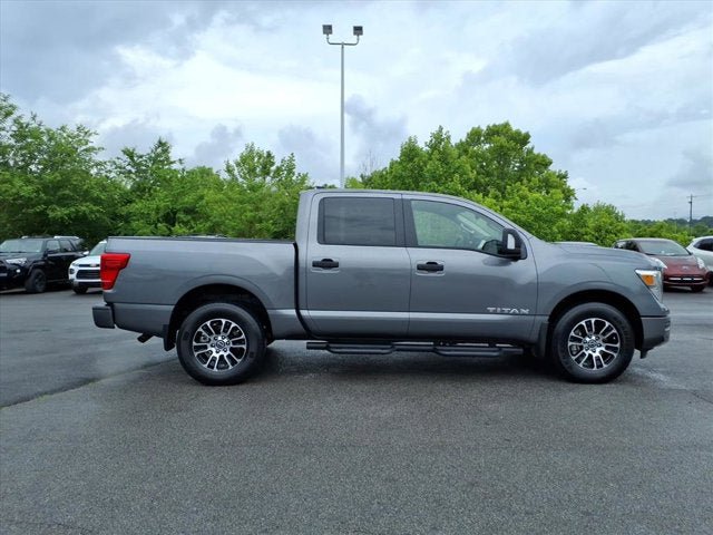 Certified 2024 Nissan Titan SV w/ SV Convenience Package AWD/4WD image 15