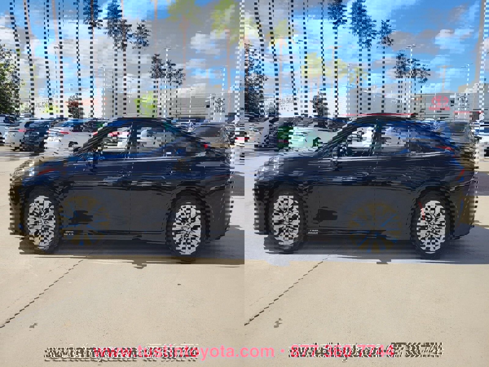 Certified 2023 Toyota Mirai XLE w/ Advanced Technology Package image 7