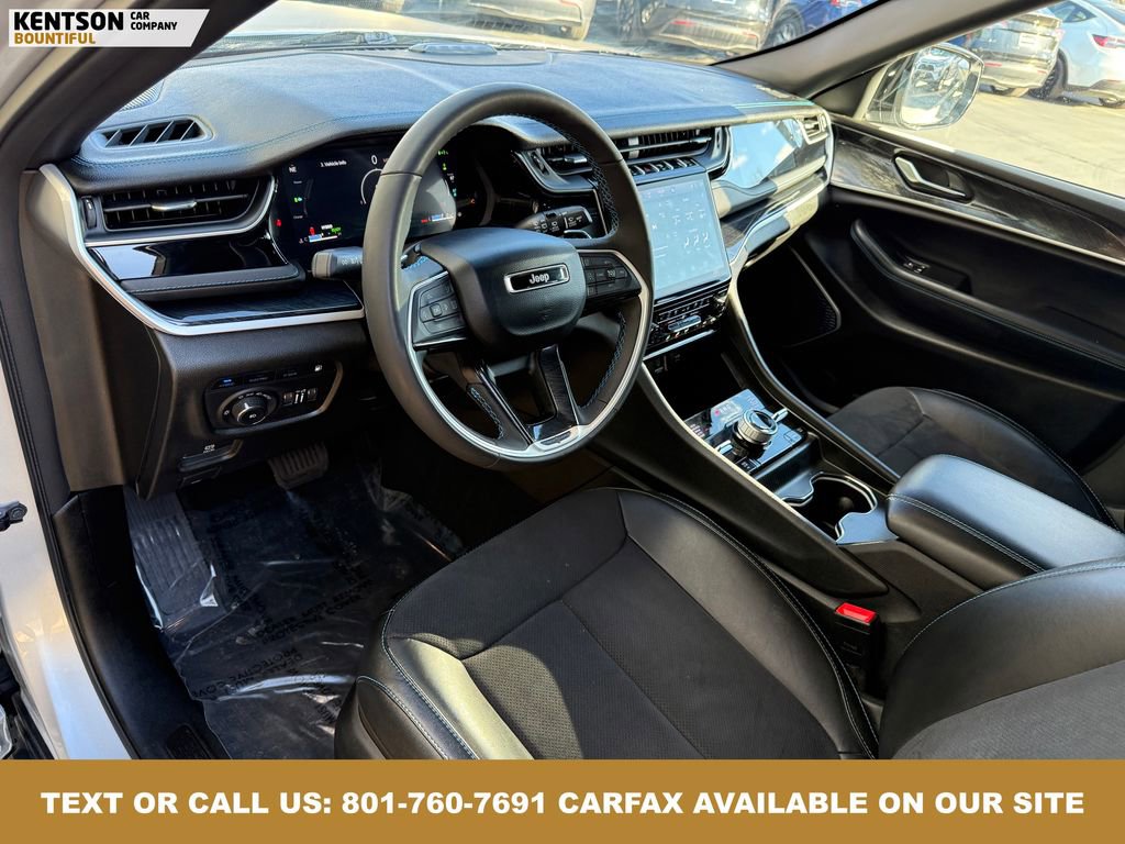 Used 2024 Jeep Grand Cherokee Trailhawk image 32