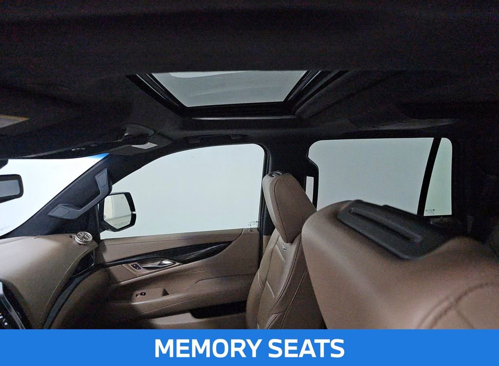 Used 2018 Cadillac Escalade Platinum image 12