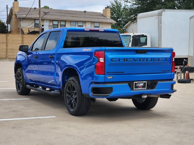 Used 2025 Chevrolet Silverado 1500 Custom w/ Turbomax Blackout Package AWD/4WD video 3