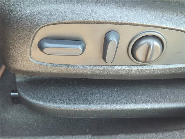 Used 2023 GMC Acadia AT4 w/ Technology Package image 10