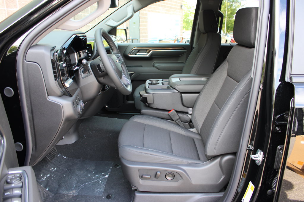 New 2026 Chevrolet Silverado 1500 LT w/ Safety Package AWD/4WD image 15