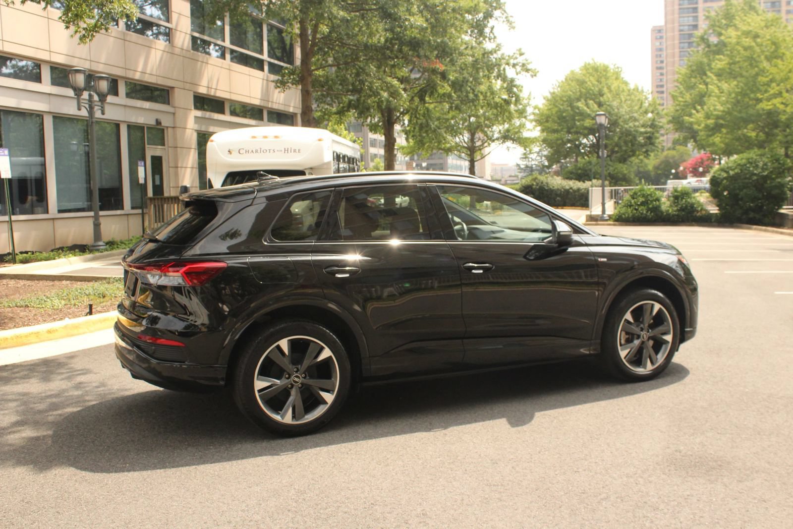 Used 2023 Audi Q4 e-tron Premium Plus w/ Premium Plus AWD/4WD image 7