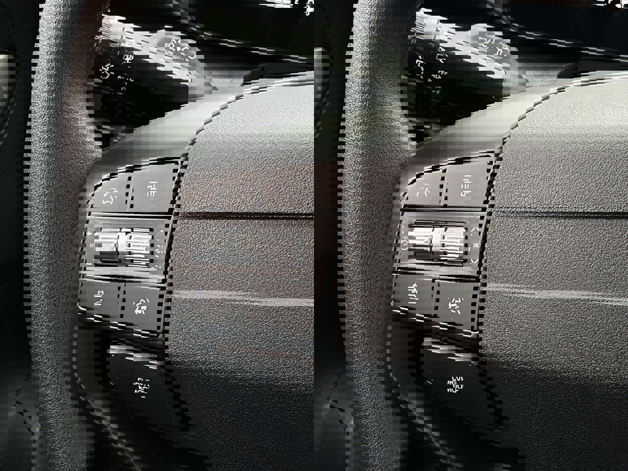 Used 2025 Kia K4 LXS image 22