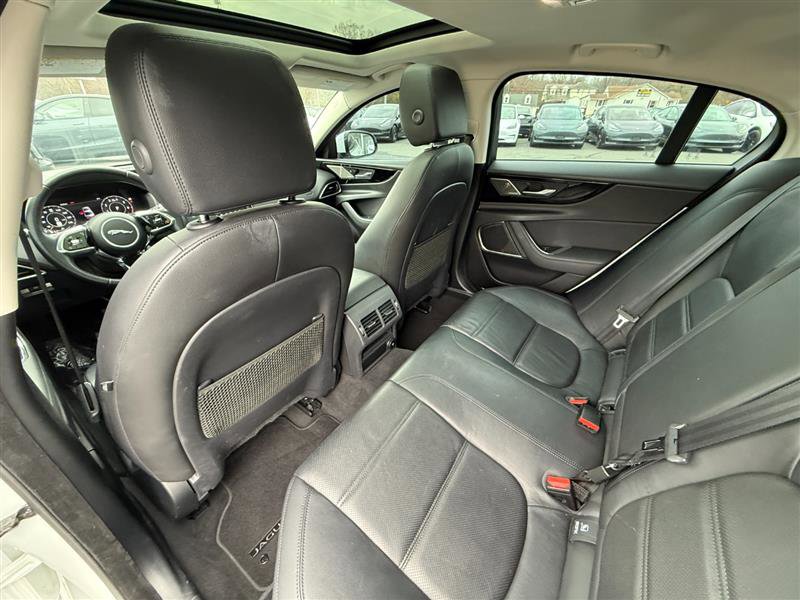 Used 2020 Jaguar XE S image 25